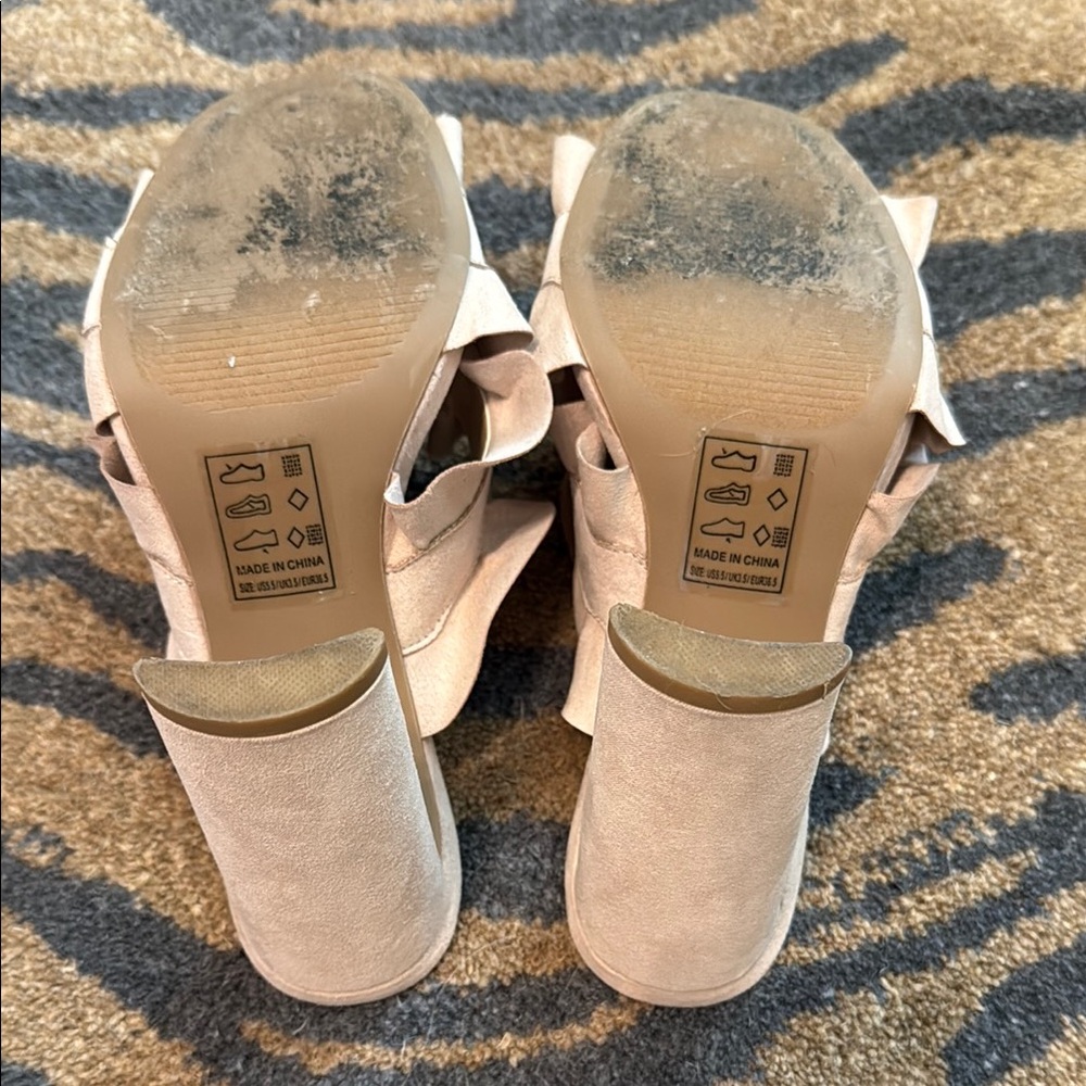 Qupid Ruffled Beige Mules - Picture 4 of 6